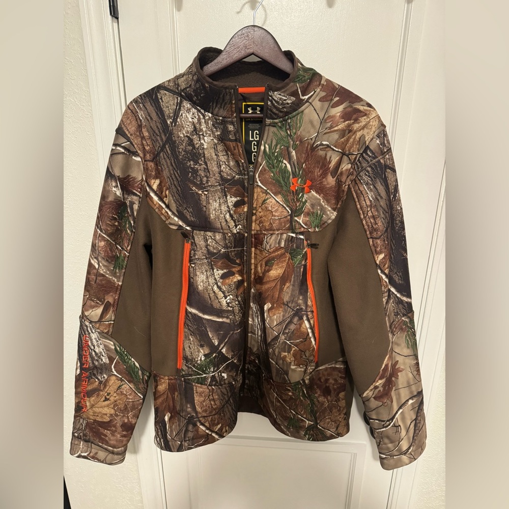Large Under armor camp hunting jacket